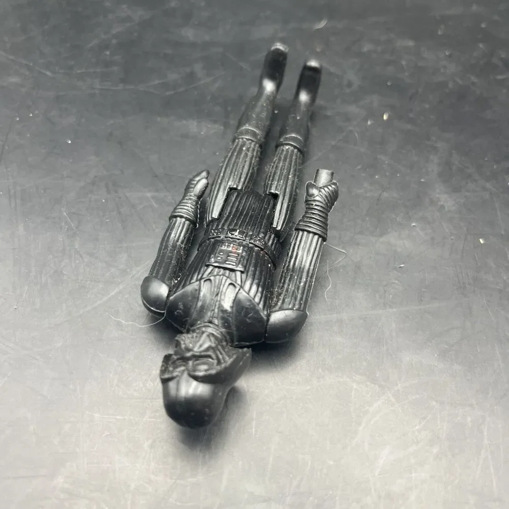 1977 Kenner Star Wars Darth Vader 3.75